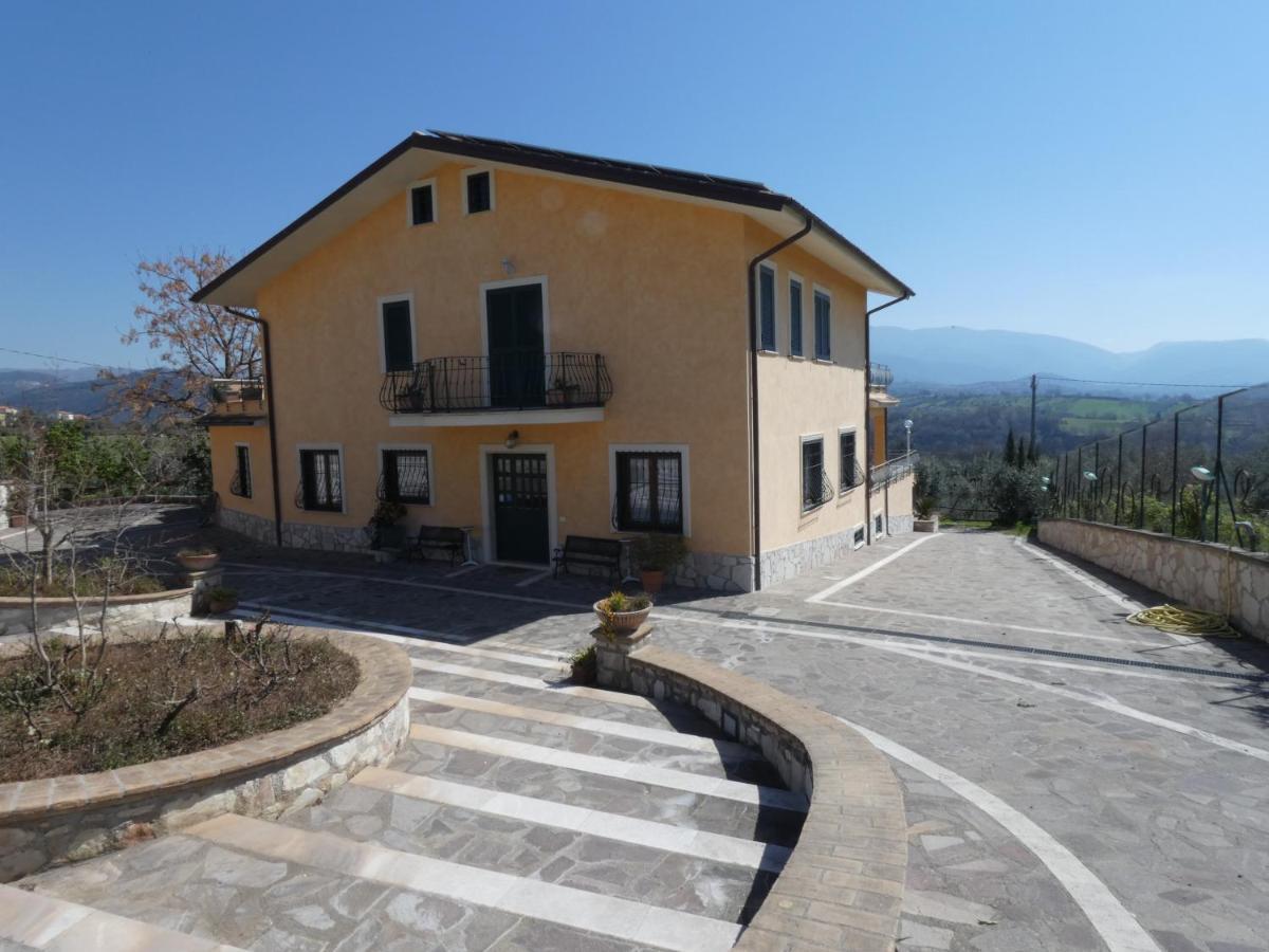 I Due Melograni Agriresort Tarano Exterior photo